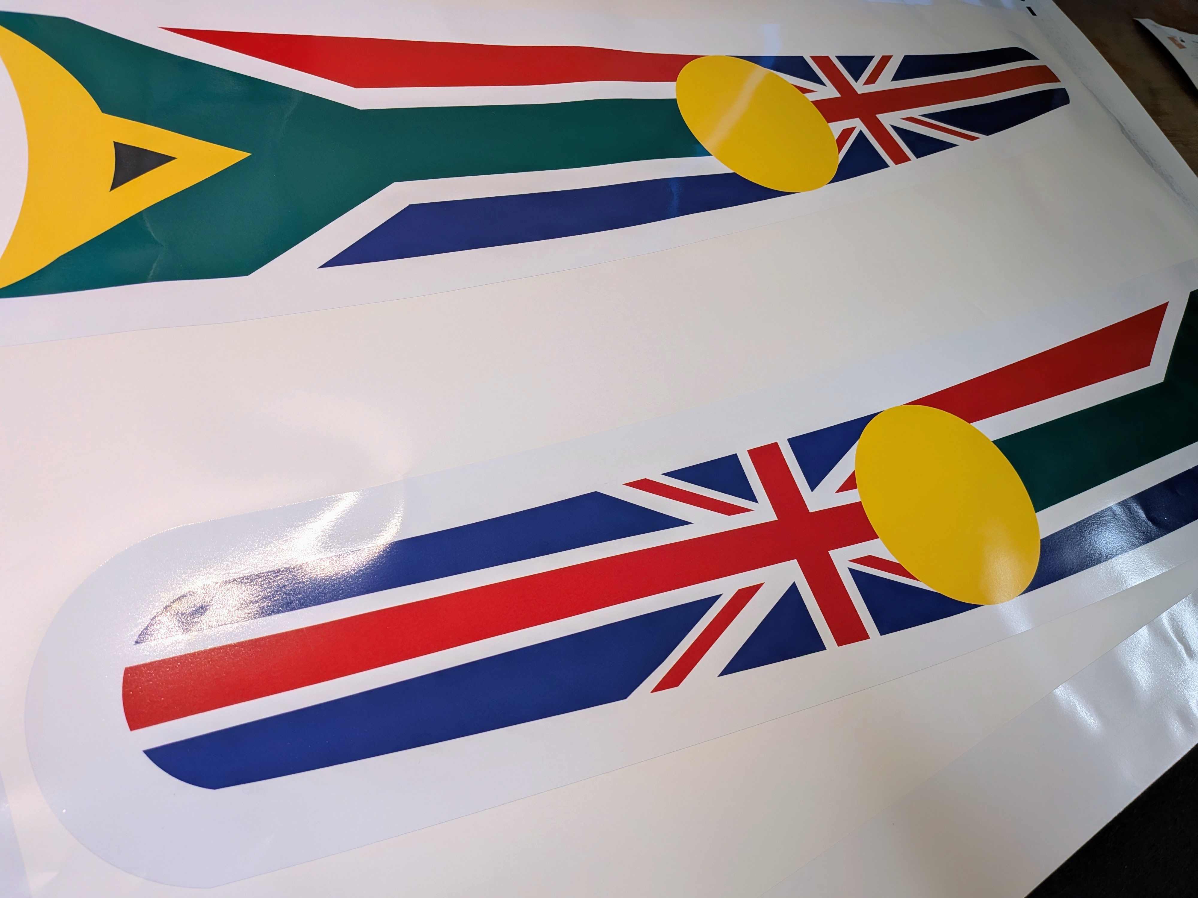 Custom Bow Design Photo